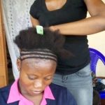 Lire la suite à propos de l’article Salimata crée son magasin de coiffure